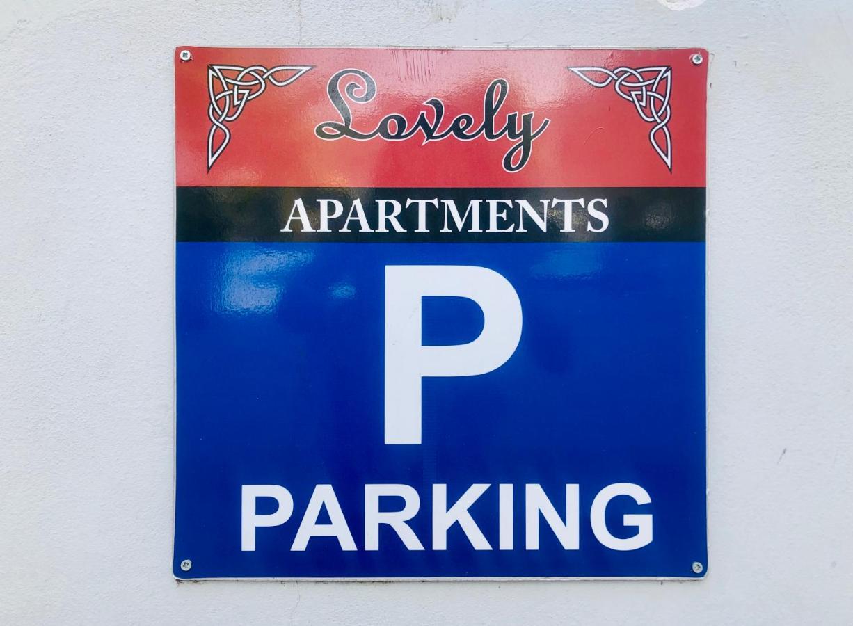 Lovely D דירה